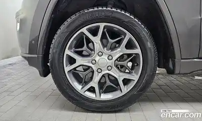 Jeep Cherokee 2019 3.6 автомат (гидро), миниатюра 5