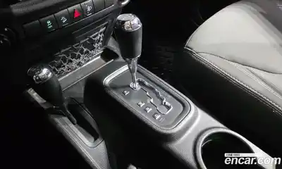 Jeep Wrangler 2017 3.6 автомат (гидро), миниатюра 12