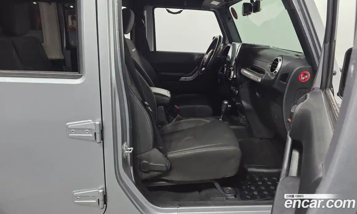Jeep Wrangler 2017 3.6 автомат (гидро), фото 16