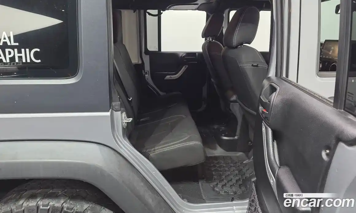 Jeep Wrangler 2017 3.6 автомат (гидро), фото 17