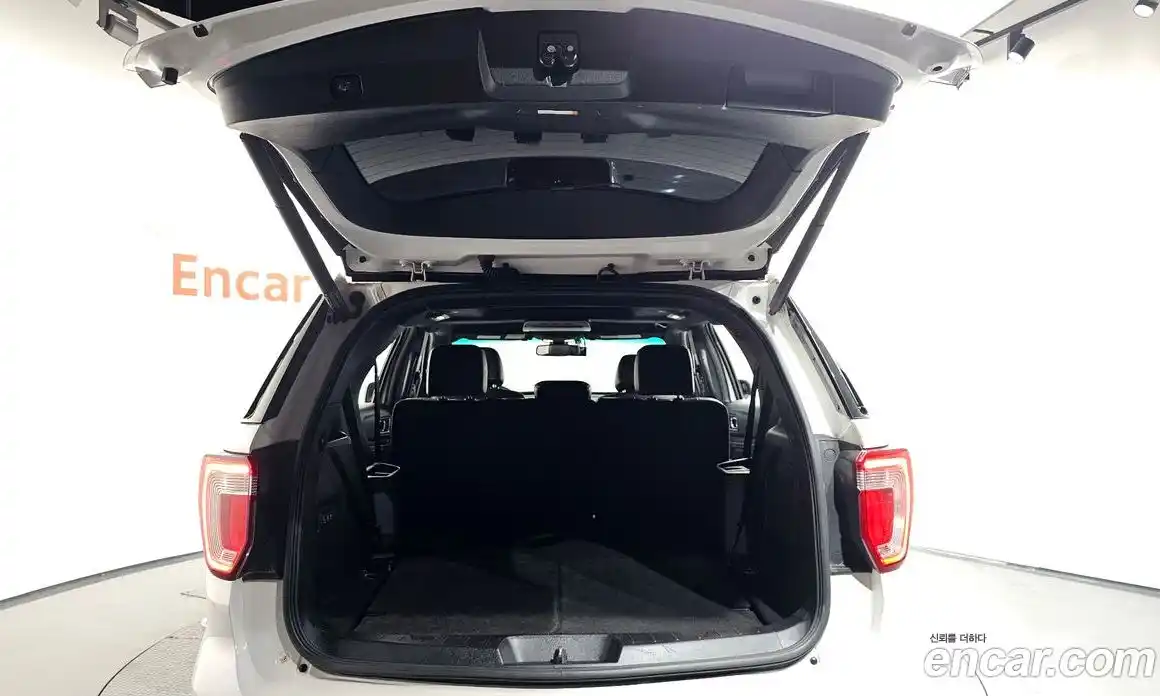 Ford Explorer 2015 3.5 автомат (гидро), фото 16