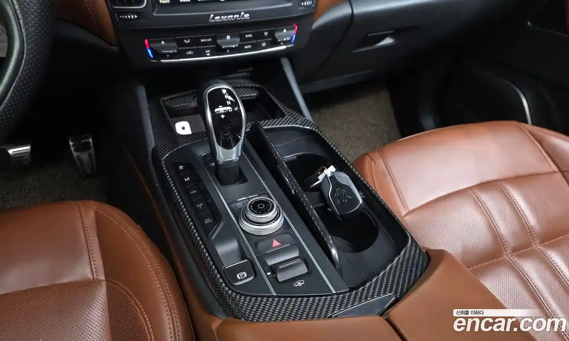 Maserati Levante 2017 3.0 гидро, фото 12