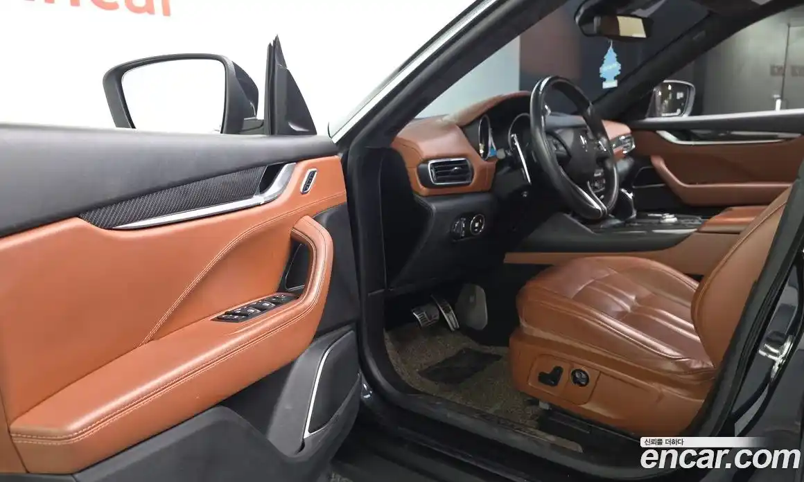 Maserati Levante 2017 3.0 гидро, фото 13