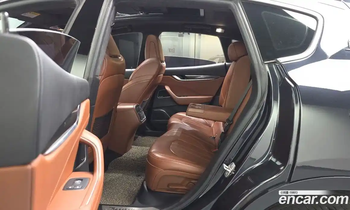 Maserati Levante 2017 3.0 гидро, фото 16