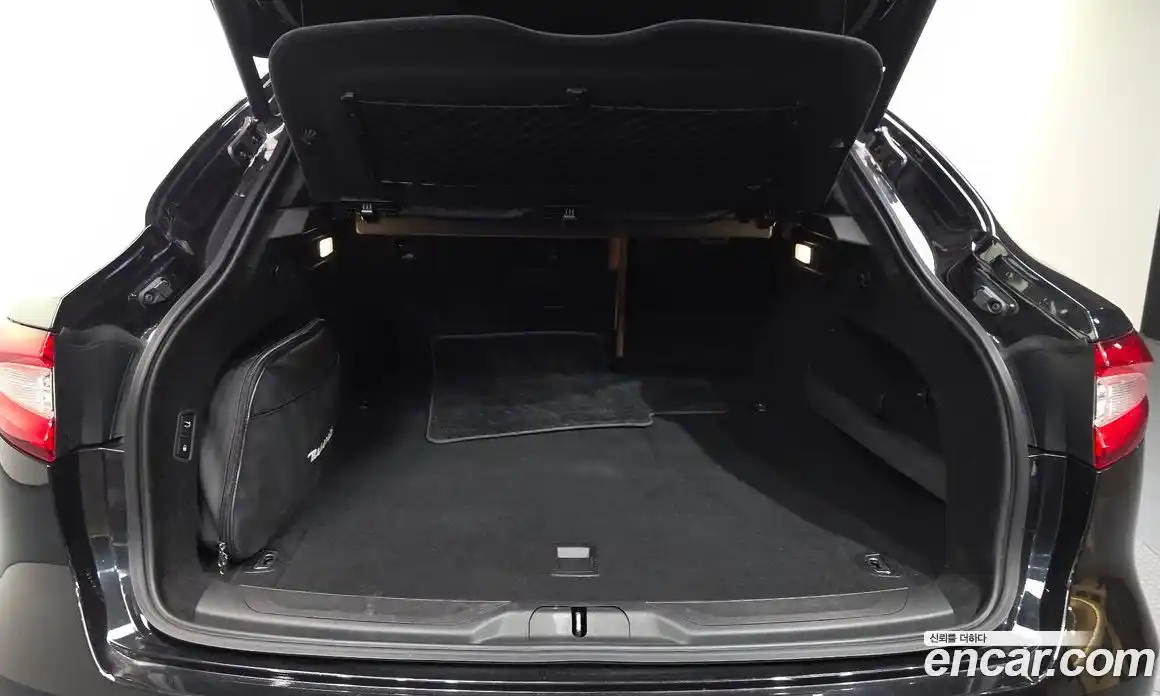 Maserati Levante 2017 3.0 гидро, фото 26