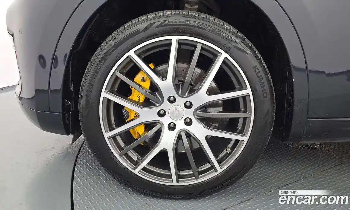 Maserati Levante 2017 3.0 гидро, фото 5