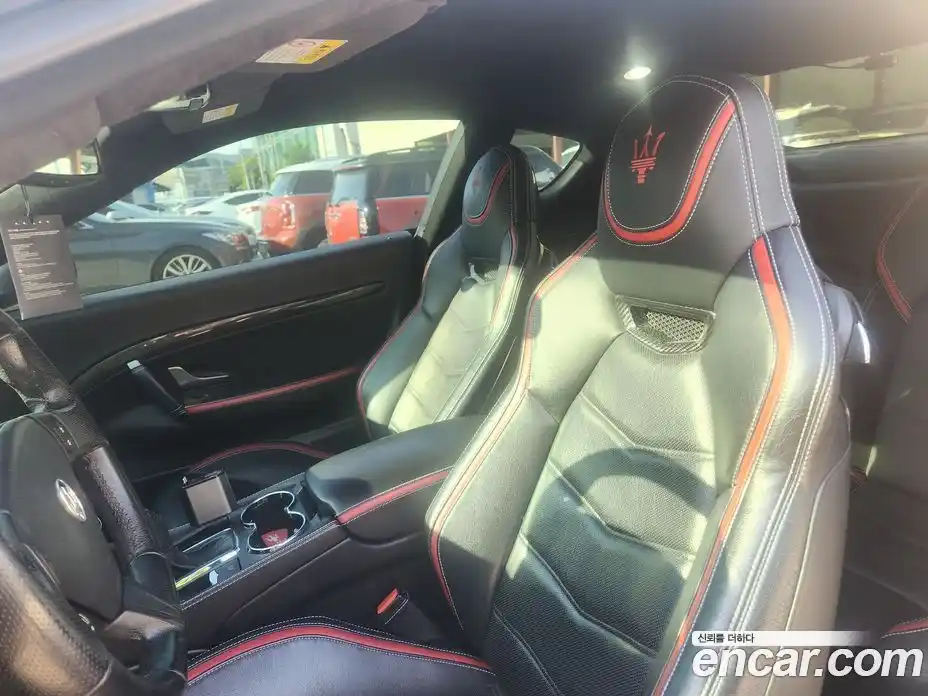 Maserati GranTurismo 2016 4.7 гидро, фото 7