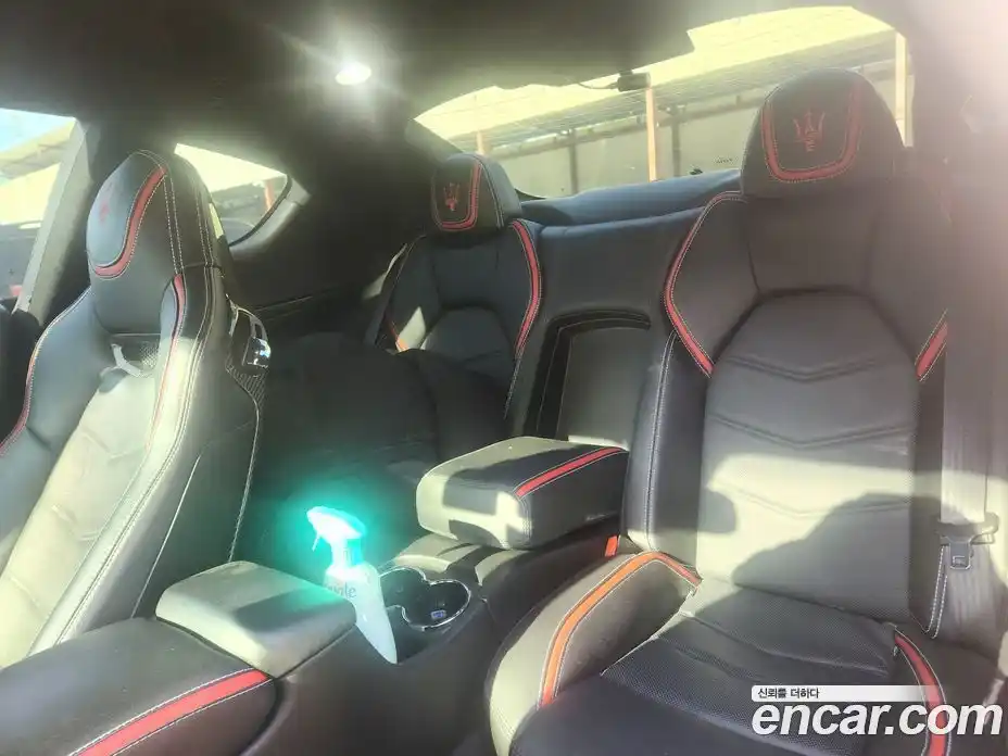 Maserati GranTurismo 2016 4.7 гидро, фото 9