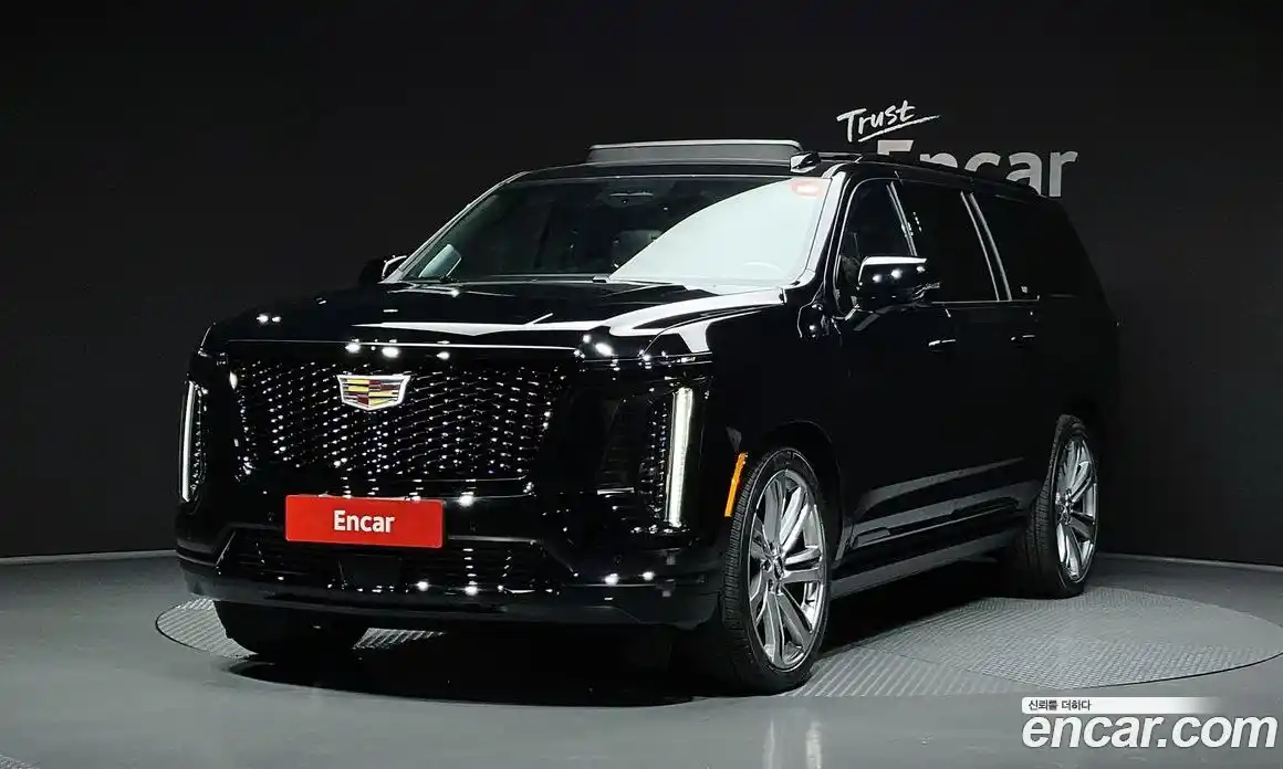 Cadillac Escalade 2026 6.2 гидро, фото 1