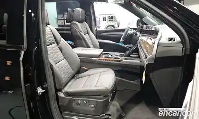 Cadillac Escalade 2026 6.2 гидро, миниатюра 12