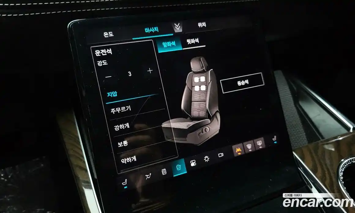 Cadillac Escalade 2026 6.2 гидро, фото 16