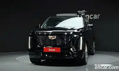 Cadillac Escalade 2026 6.2 гидро, миниатюра 3