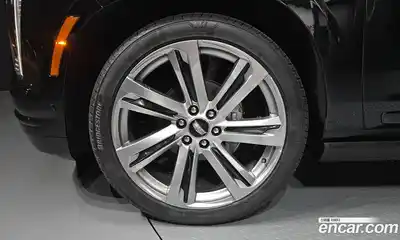 Cadillac Escalade 2026 6.2 гидро, миниатюра 5