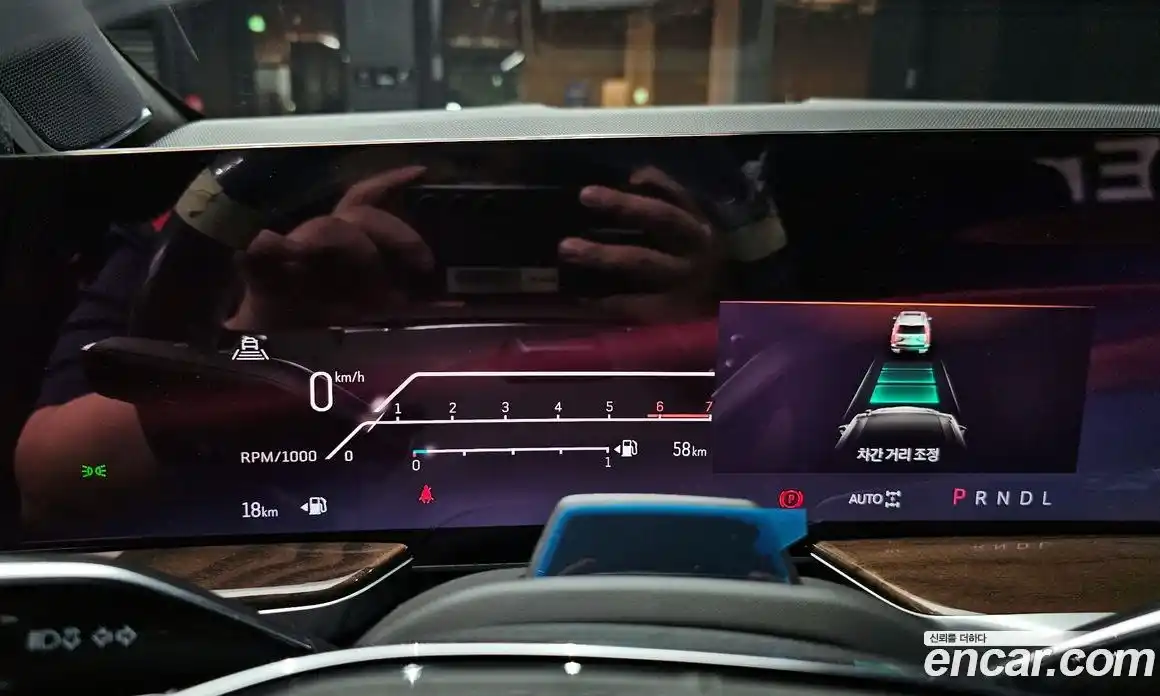 Cadillac Escalade 2026 6.2 гидро, фото 8