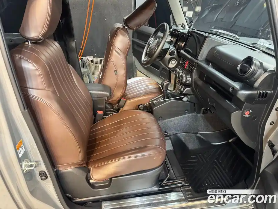 Suzuki Jimny 2022 1.5 автомат (гидро), фото 14