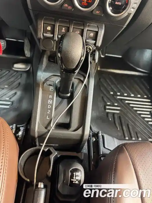 Suzuki Jimny 2022 1.5 автомат (гидро), фото 9