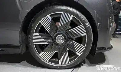 Rolls-Royce Spectre 2024 0.3 гидро, миниатюра 5