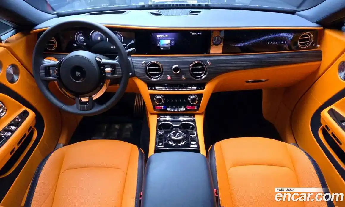Rolls-Royce Spectre 2024 0.3 гидро, фото 7