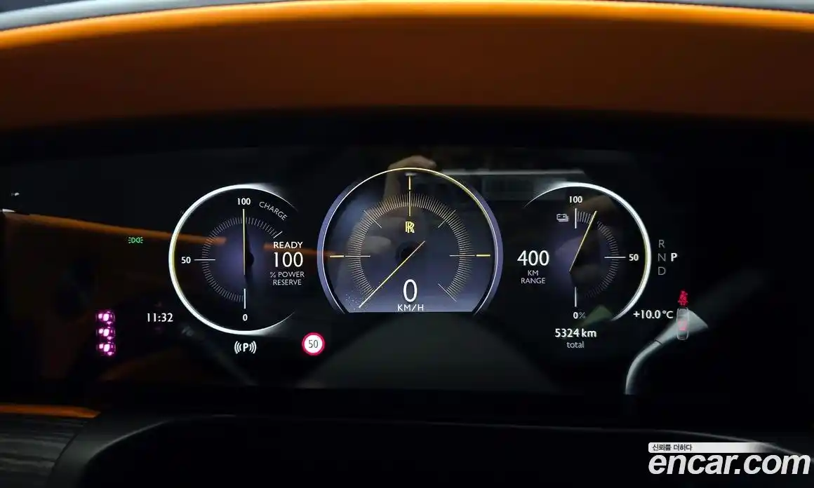 Rolls-Royce Spectre 2024 0.3 гидро, фото 8