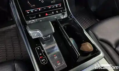 Audi Q8 2020 3.0 автомат (гидро), миниатюра 9