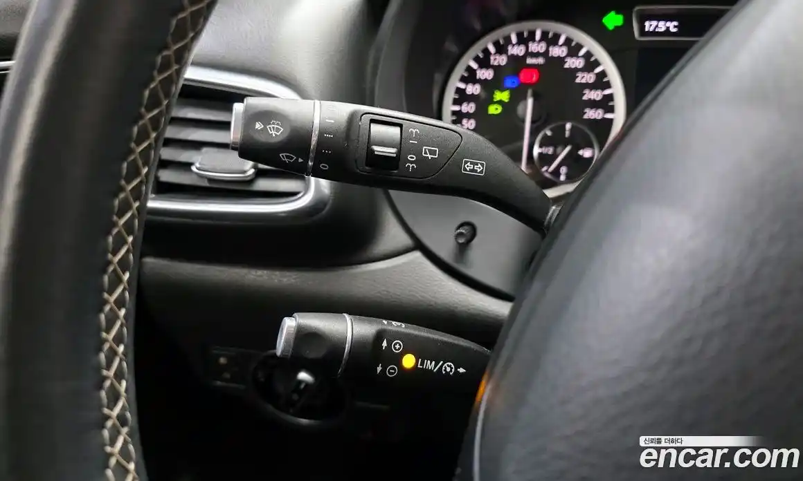 Infiniti Q30 2017 2.0 гидро, фото 16