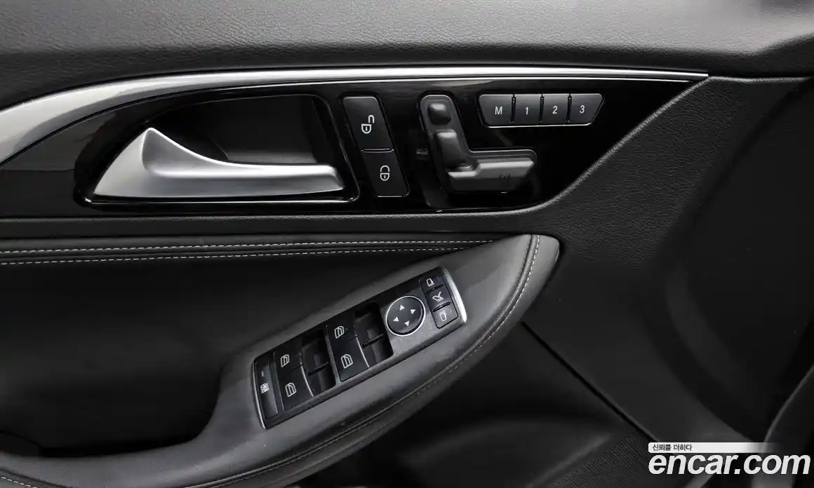 Infiniti Q30 2017 2.0 гидро, фото 18