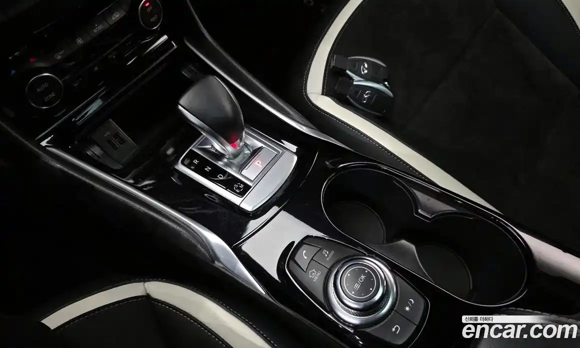 Infiniti Q30 2017 2.0 гидро, фото 9