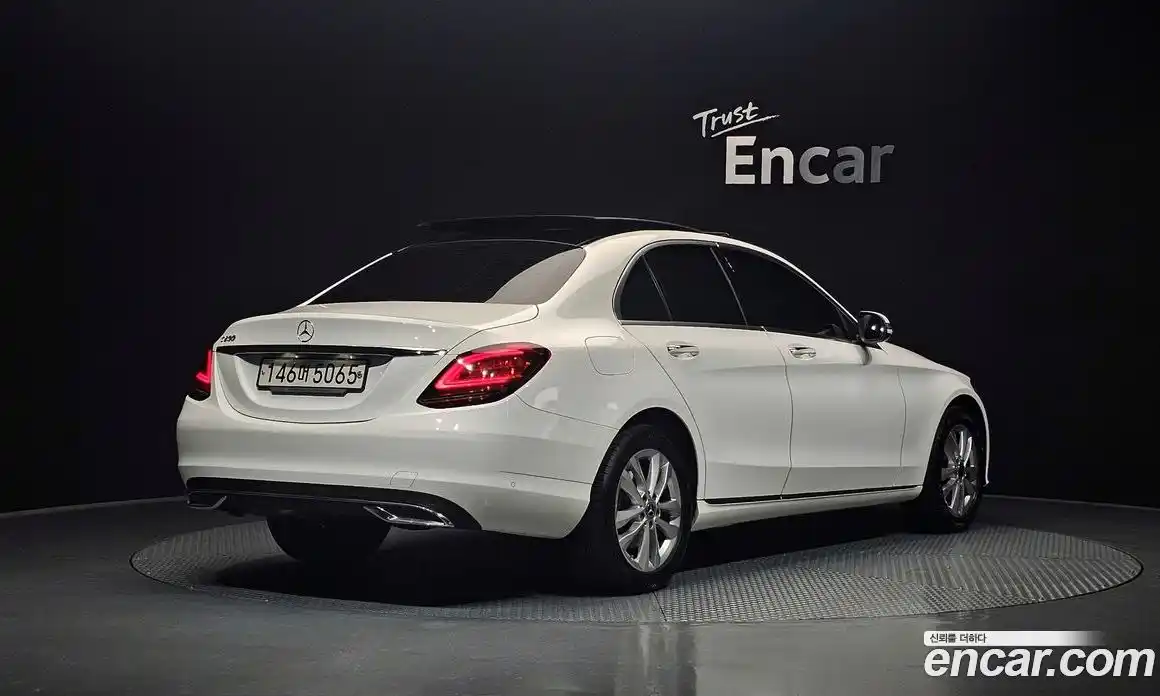 Mercedes-Benz C-Class 2020 2.0 гидро, фото 2 Mercedes-Benz C-Class 2020 2.0 гидро, фото 2