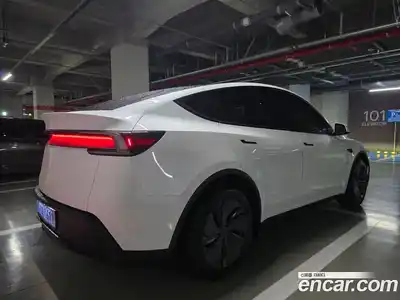Tesla Model Y 2026 гидро, миниатюра 6