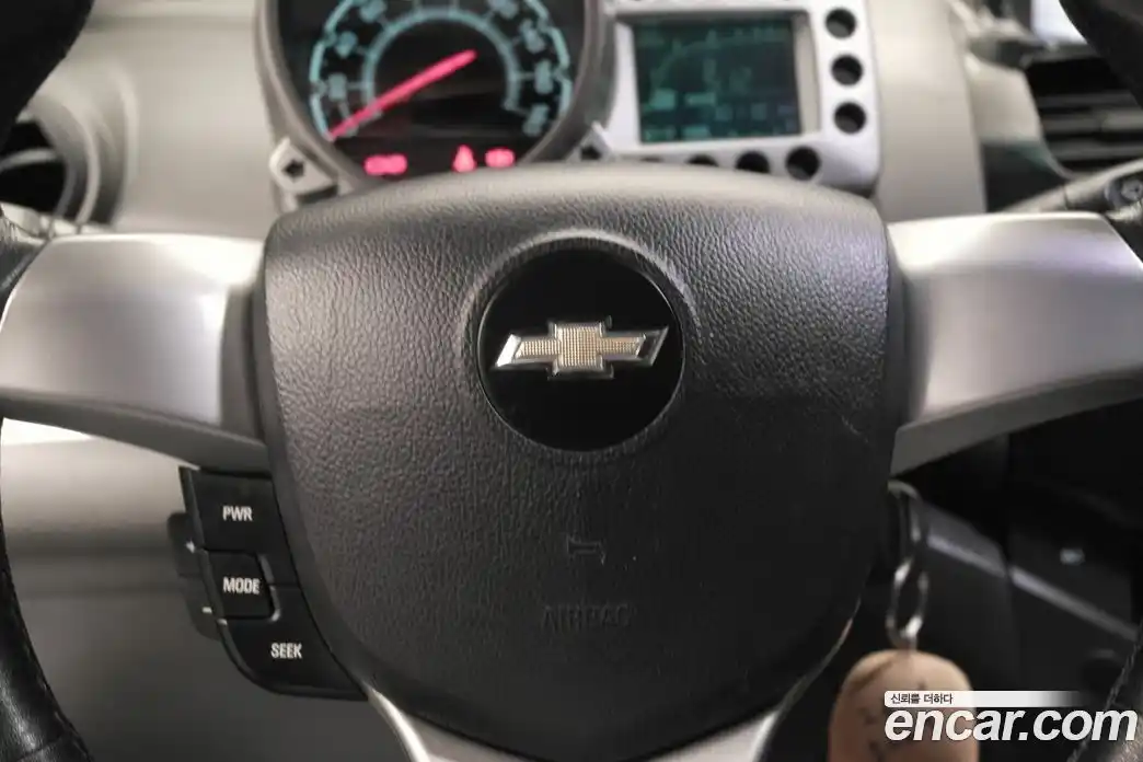 Chevrolet Spark 2012 1.0 автомат (гидро), фото 15