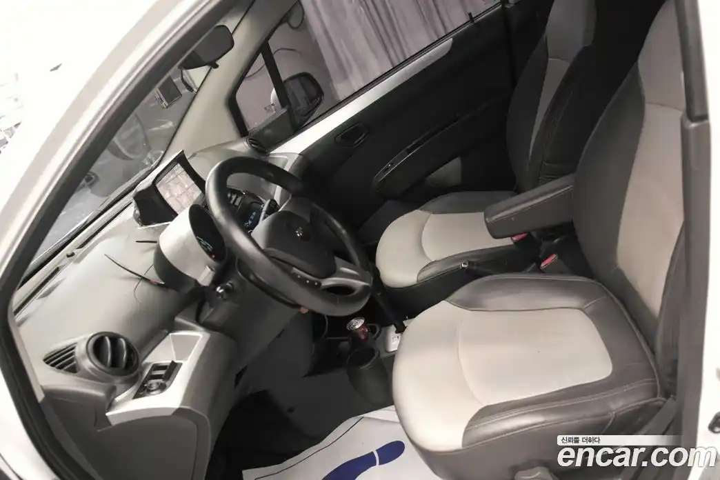 Chevrolet Spark 2012 1.0 автомат (гидро), фото 7