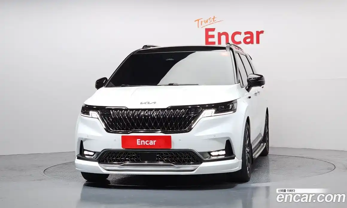 Kia Carnival 2023 3.5 автомат (гидро), фото 3