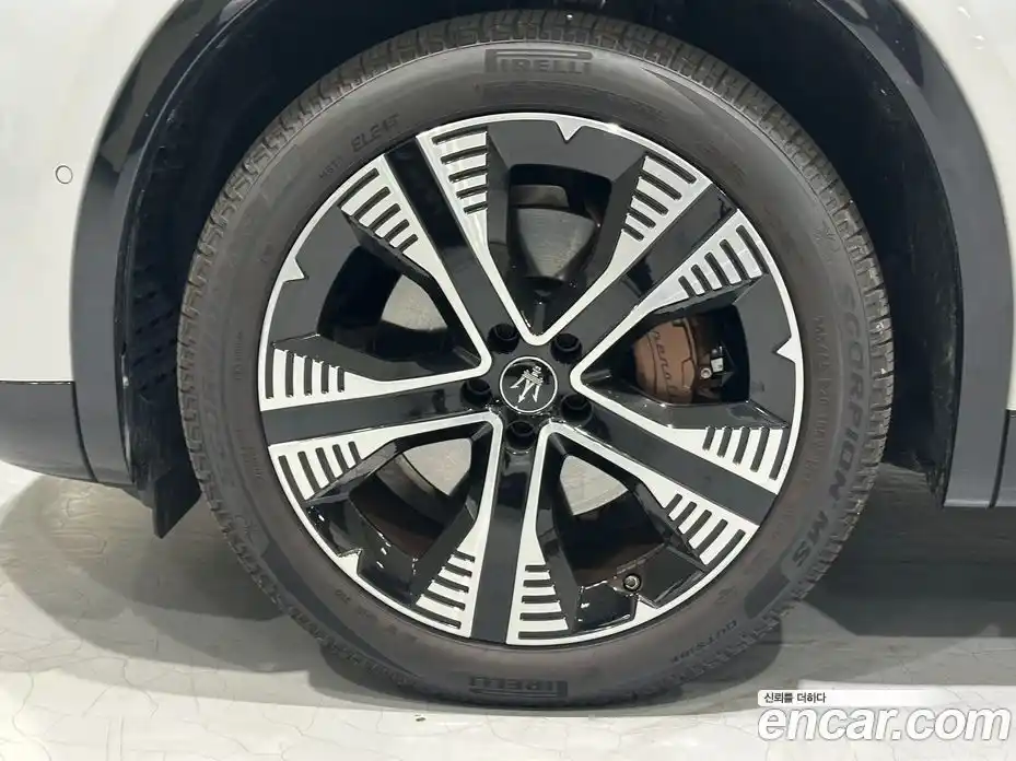 Maserati Grecale 2025 0.3 гидро, фото 5