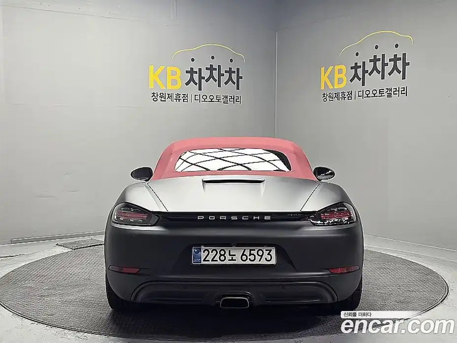 Porsche 718 2018 2.0 автомат (гидро), фото 4