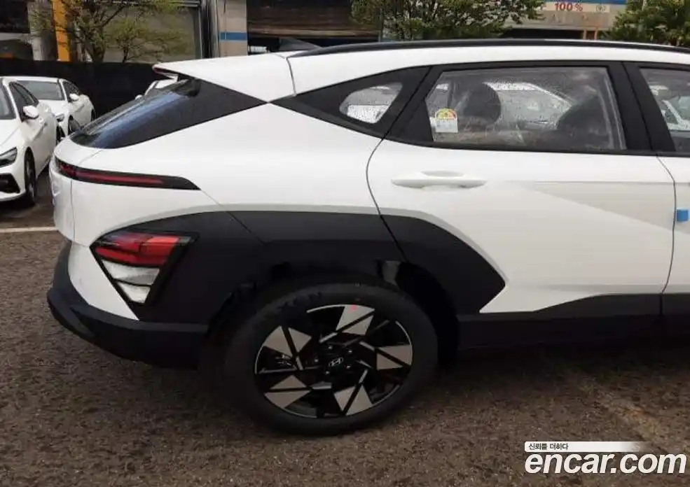 Hyundai Kona 2026 1.6 автомат (гидро), фото 6