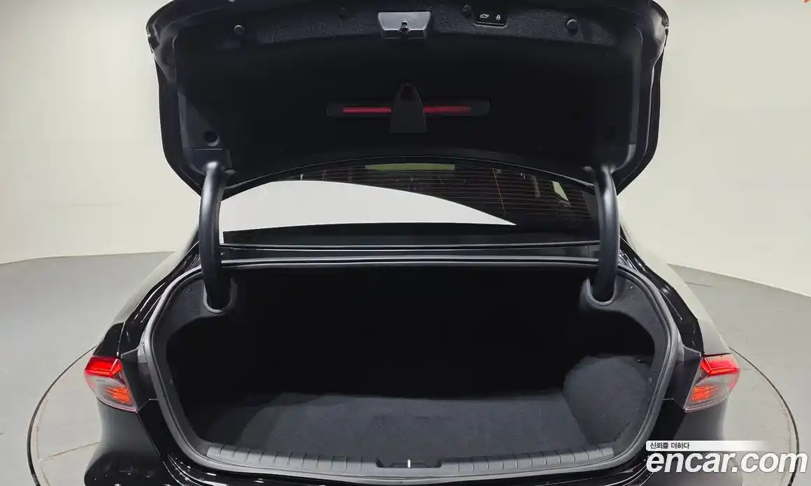 Hyundai Grandeur 2022 2.4 автомат (гидро), фото 26