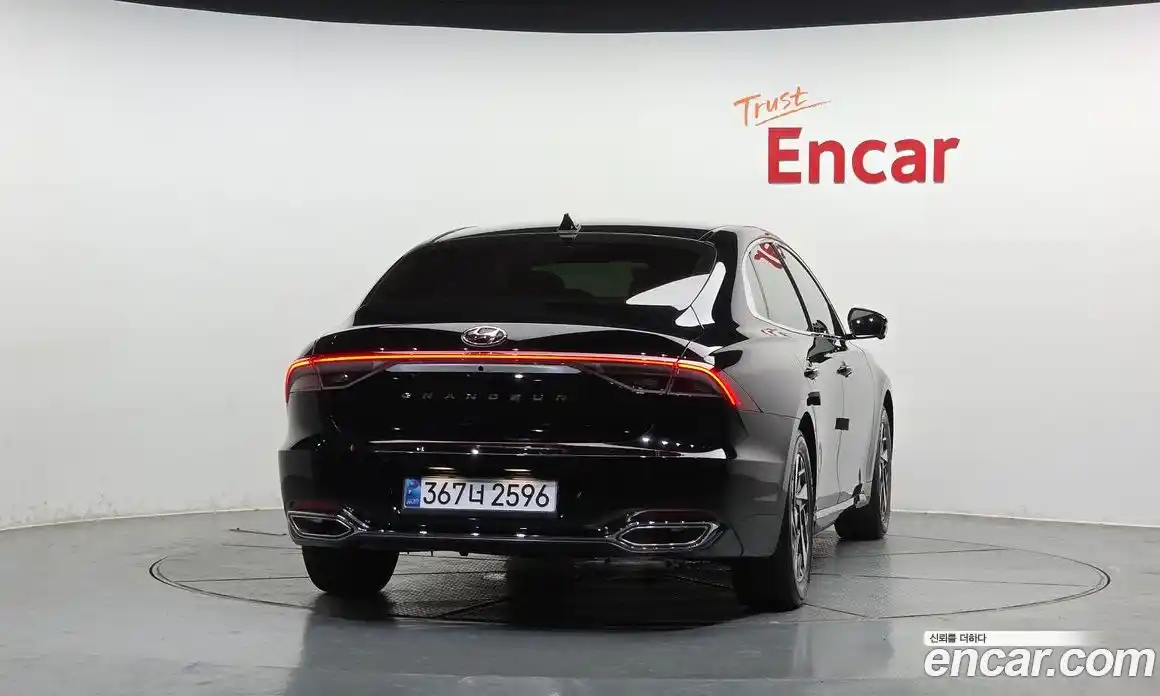 Hyundai Grandeur 2022 2.4 автомат (гидро), фото 4