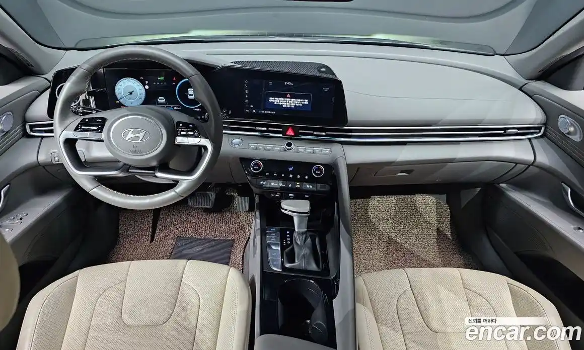 Hyundai Avante 2023 1.6 автомат (гидро), фото 10