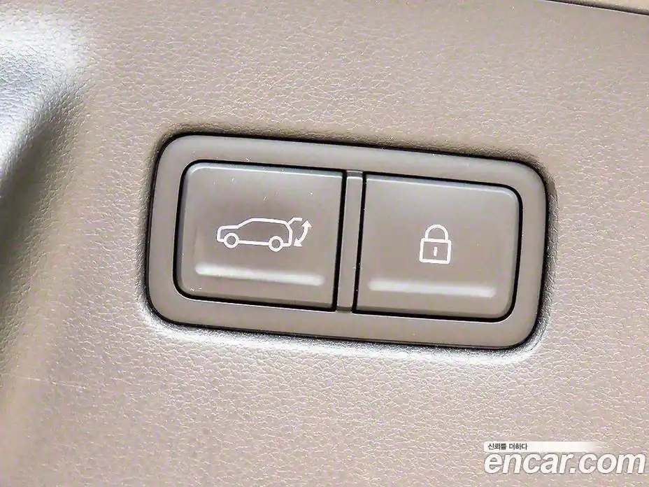 Hyundai Santa Fe 2023 2.5 автомат (гидро), фото 17
