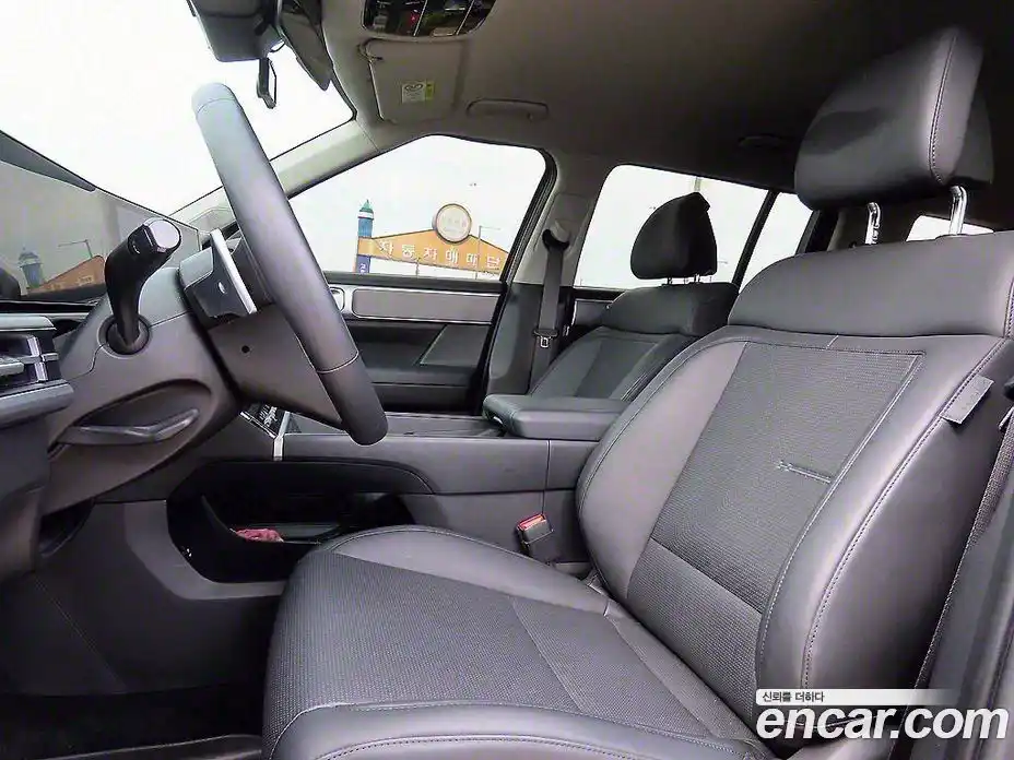 Hyundai Santa Fe 2023 2.5 автомат (гидро), фото 5