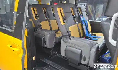 Hyundai Staria 2022 3.5 автомат (гидро), миниатюра 11
