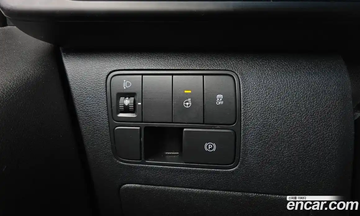 Hyundai Staria 2022 3.5 автомат (гидро), фото 16