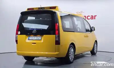 Hyundai Staria 2022 3.5 автомат (гидро), миниатюра 2
