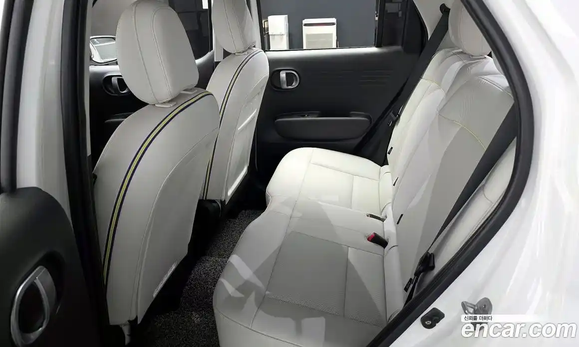 Hyundai Casper 2023 1.0 автомат (гидро), фото 16