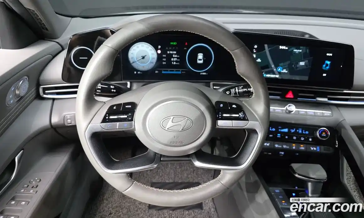 Hyundai Avante 2024 1.6 автомат (гидро), фото 19