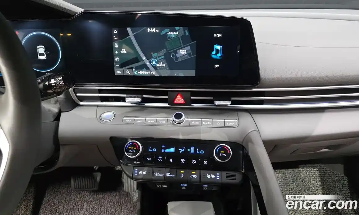 Hyundai Avante 2024 1.6 автомат (гидро), фото 20