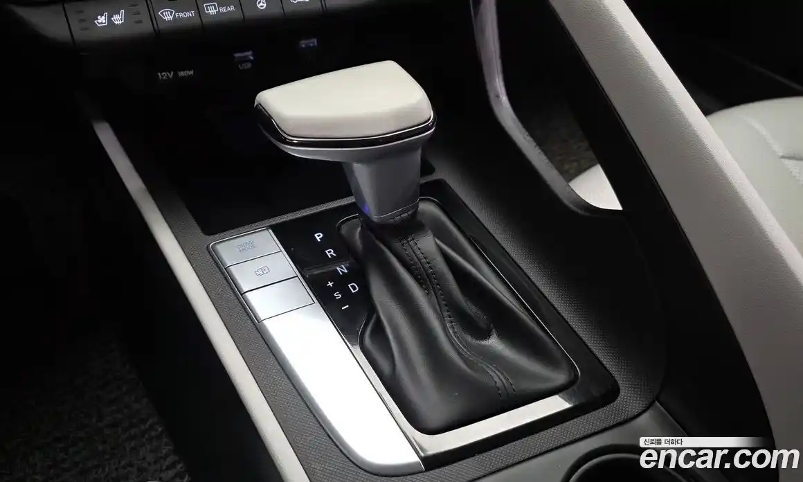 Hyundai Avante 2021 1.6 автомат (гидро), фото 12