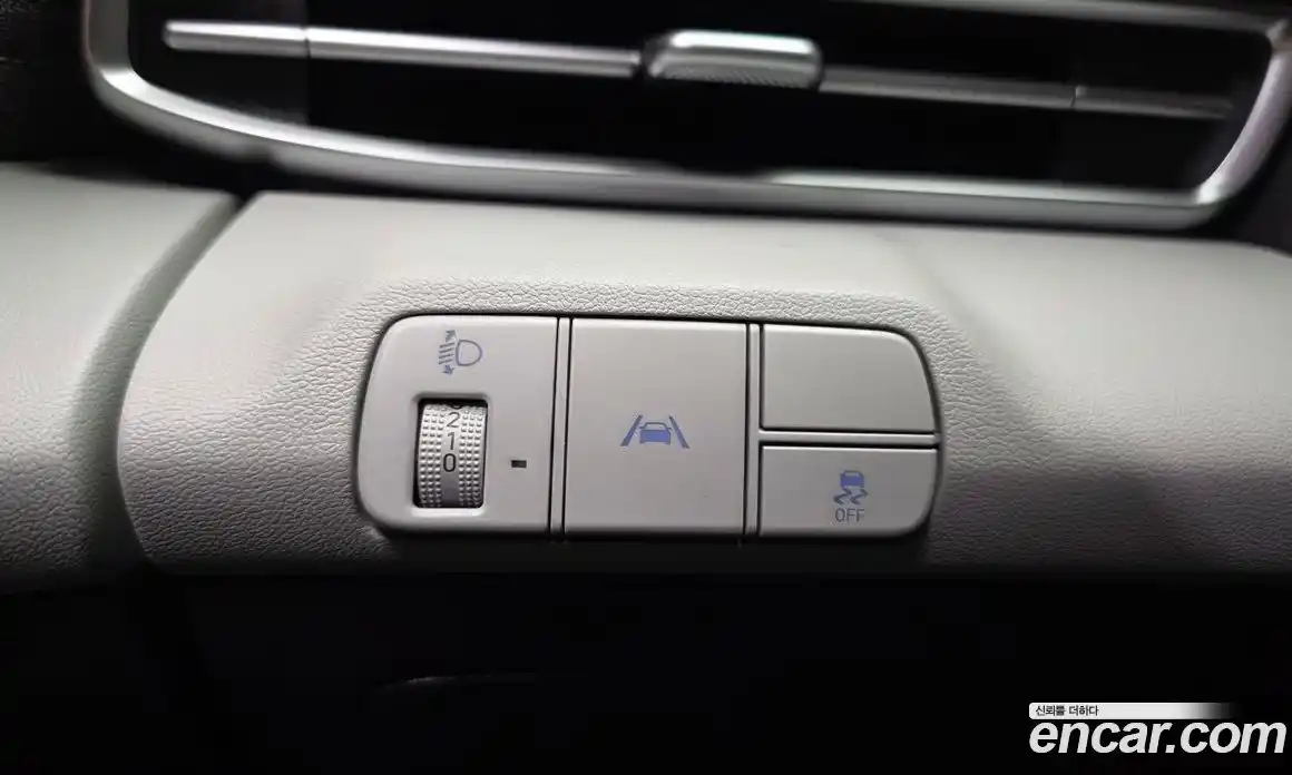 Hyundai Avante 2021 1.6 автомат (гидро), фото 21