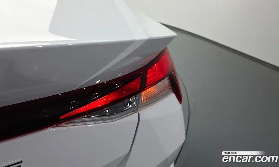 Hyundai Avante 2021 1.6 автомат (гидро), фото 9