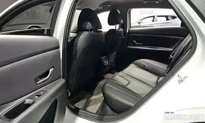Hyundai Avante 2022 1.6 автомат (гидро), миниатюра 11